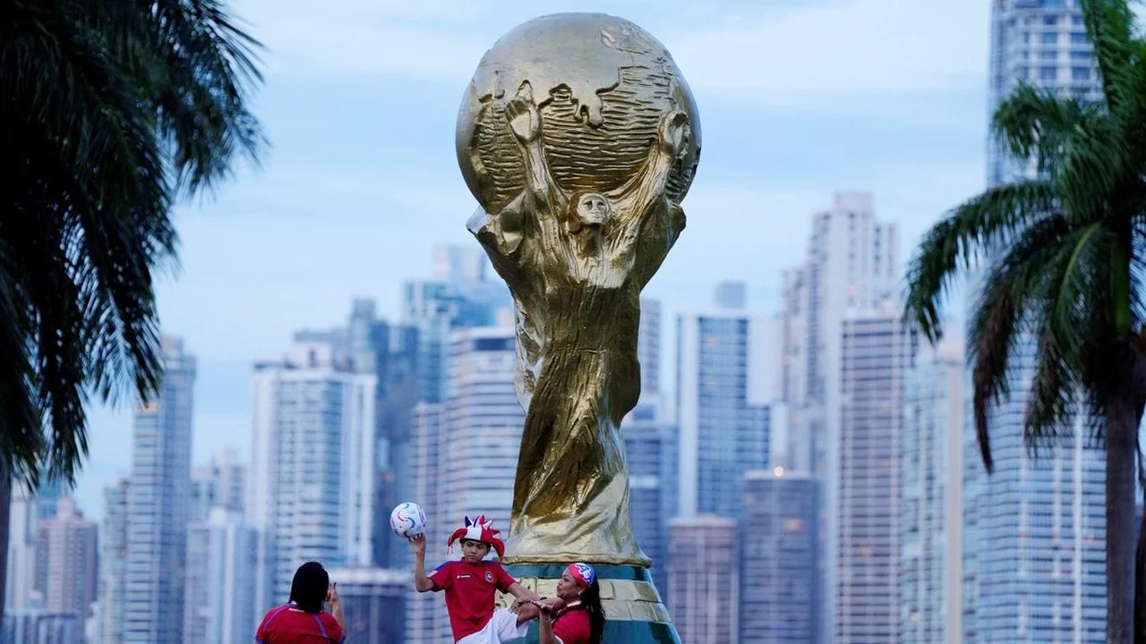 2026世界杯开幕在即:巴西裁判组主哨,各队阵容伤病轮换深度解析